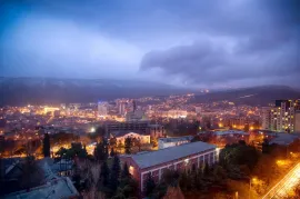 Продается квартира, 3 Kомнатная, Новостройка, Тбилиси, Авлабари