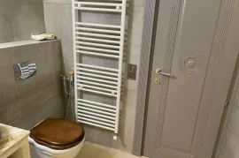 ქირავდება ბინა, 3 ოთახიანი, ახალი აშენებული, თბილისი, ვაკე