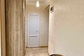 Аренда, 2 Kомнатная, Старое здание, Тбилиси, saburtalo