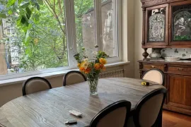 ქირავდება ბინა, 3 ოთახიანი, ძველი აშენებული, თბილისი, ვაკე