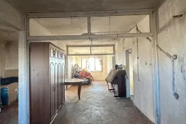 Продается квартира, 5 Kомнатная, Старое здание, Кутаиси, Поселок Автокархана