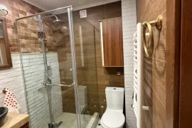 Аренда, 4 Kомнатная, Старое здание, Тбилиси, Темка