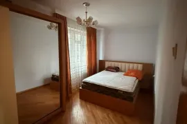 Аренда, 4 Kомнатная, Старое здание, Тбилиси, Темка