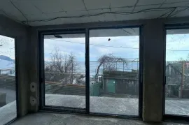 Продается Дом, 6 Kомнатная, Хелвачаурский район, Sarpi