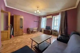 Аренда, 2 Kомнатная, Старое здание, Тбилиси, Вера