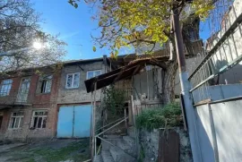 House For Sale, 8 Room, Suburbs of Tbilisi, Tskneti