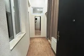 Аренда, 3 Kомнатная, Старое здание, Тбилиси, Чугурети