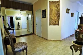 Аренда, 3 Kомнатная, Новостройка, Тбилиси, vake