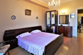 Аренда, 3 Kомнатная, Новостройка, Тбилиси, vake