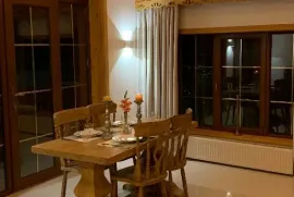 იყიდება სახლი, 6 ოთახიანი, ბორჯომი, ბაკურიანი