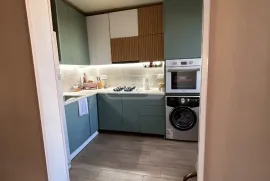 Продается квартира, 3 Kомнатная, Старое здание, Тбилиси, Исани