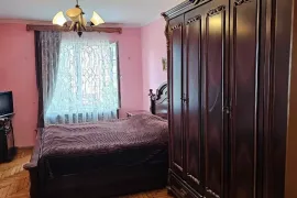 Аренда, 3 Kомнатная, Старое здание, Кутаиси, Поселок Агмашенебели