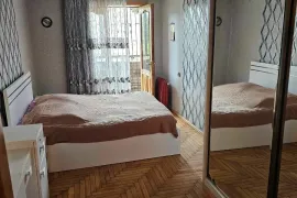 Аренда, 3 Kомнатная, Старое здание, Кутаиси, Поселок Агмашенебели