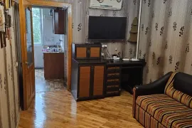 Аренда, 3 Kомнатная, Старое здание, Кутаиси, Поселок Агмашенебели