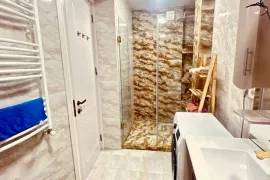 Аренда, 3 Kомнатная, Старое здание, Тбилиси, saburtalo