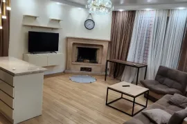 Аренда, 3 Kомнатная, Старое здание, Тбилиси, saburtalo