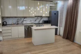 Аренда, 3 Kомнатная, Старое здание, Тбилиси, saburtalo