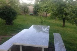 Аренда Дома, 2 Kомнатная,  Окрестности Тбилиси, Цхнети