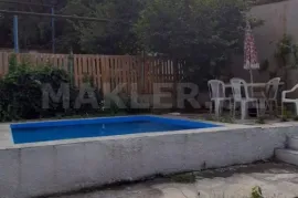 Аренда Дома, 2 Kомнатная,  Окрестности Тбилиси, Цхнети