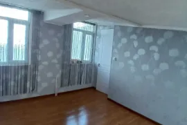 Продается Дом, 4 Kомнатная,  Окрестности Тбилиси, Насагури