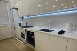 იყიდება ბინა, 2 ოთახიანი, ახალი აშენებული, ბათუმი, აეროპორტის უბანი