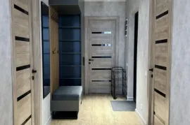 იყიდება ბინა, 3 ოთახიანი, ახალი აშენებული, ბათუმი, ბაგრატიონის უბანი