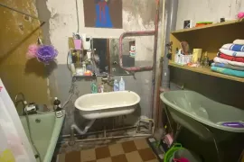 Продается квартира, 2 Kомнатная, Старое здание, Тбилиси, Vazisubani