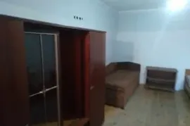 ქირავდება ბინა, 1 ოთახიანი, ძველი აშენებული, თბილისი, საბურთალო