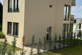 იყიდება სახლი, 5 ოთახიანი, ქობულეთი, ჩაქვი