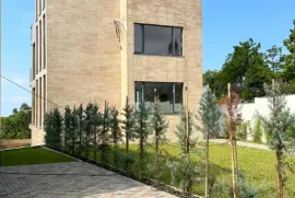 იყიდება სახლი, 5 ოთახიანი, ქობულეთი, ჩაქვი