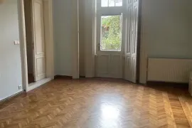 Apartment for sale, Old building