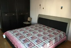 იყიდება ბინა, 6 ოთახიანი, ძველი აშენებული, თბილისი, საბურთალო