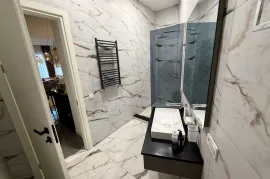 იყიდება სახლი, 5 ოთახიანი, თბილისი, მთაწმინდა