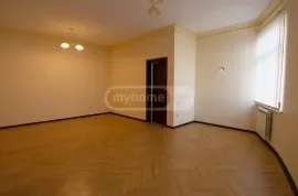 ქირავდება, საოფისე ფართი, ვაკე