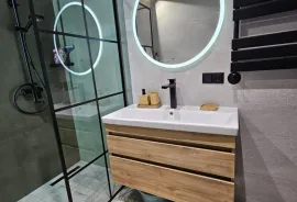 იყიდება ბინა, 4 ოთახიანი, ახალი აშენებული, ბათუმი, ბაგრატიონის უბანი