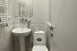 Аренда, 3 Kомнатная, Новостройка, Тбилиси, Чугурети