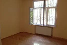 იყიდება ბინა, 5 ოთახიანი, ძველი აშენებული, თბილისი, ვაკე