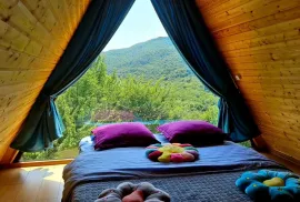 Продается , Гостиница, Tskhvarichamia