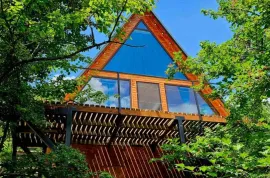 Продается , Гостиница, Tskhvarichamia