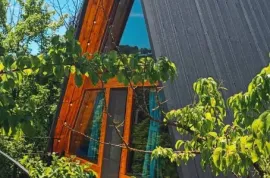 Продается , Гостиница, Tskhvarichamia