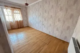 Аренда, 5 Kомнатная, Старое здание, Тбилиси, Надзаладеви