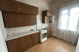 Аренда, 5 Kомнатная, Старое здание, Тбилиси, Надзаладеви