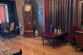 Продается квартира, 3 Kомнатная, Старое здание, Тбилиси, saburtalo