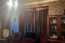 Продается квартира, 3 Kомнатная, Старое здание, Тбилиси, saburtalo