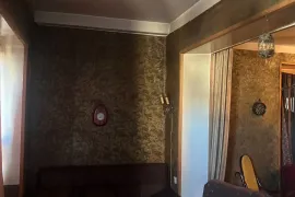 Продается квартира, 3 Kомнатная, Старое здание, Тбилиси, saburtalo