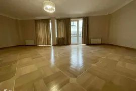 ქირავდება, საოფისე ფართი, საბურთალო