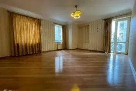 ქირავდება, საოფისე ფართი, საბურთალო