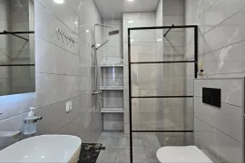 იყიდება ბინა, 2 ოთახიანი, ახალი აშენებული, ბათუმი, რუსთაველის უბანი