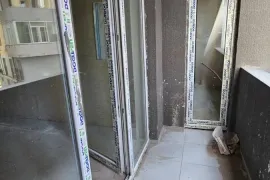 იყიდება, უნივერსალური კომერციული  ფართი, საბურთალო