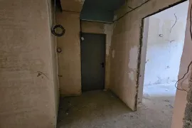 იყიდება, უნივერსალური კომერციული  ფართი, საბურთალო